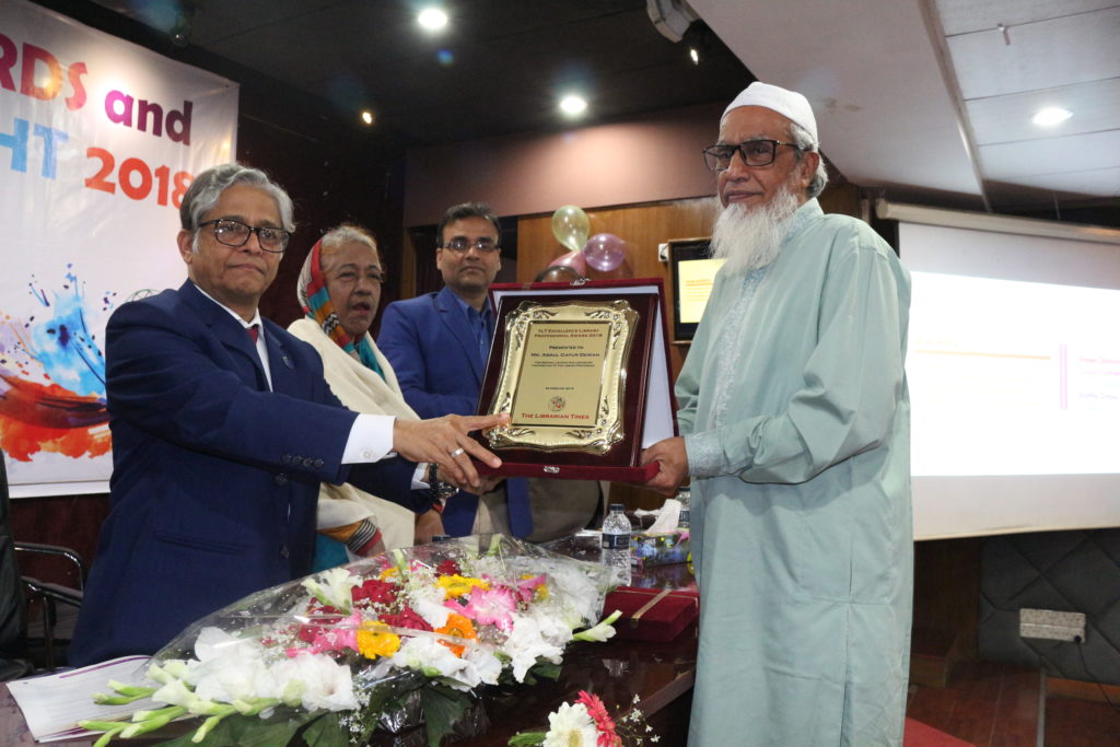 Abdul Gafur Dewan, a veteran Bangladeshi LIS professional wins TLT Excellence Library Professional Award 2018